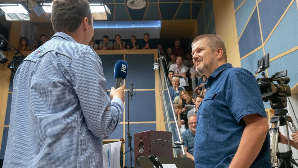Petr Sobotka s režisérem Vítem Venclem a diváky