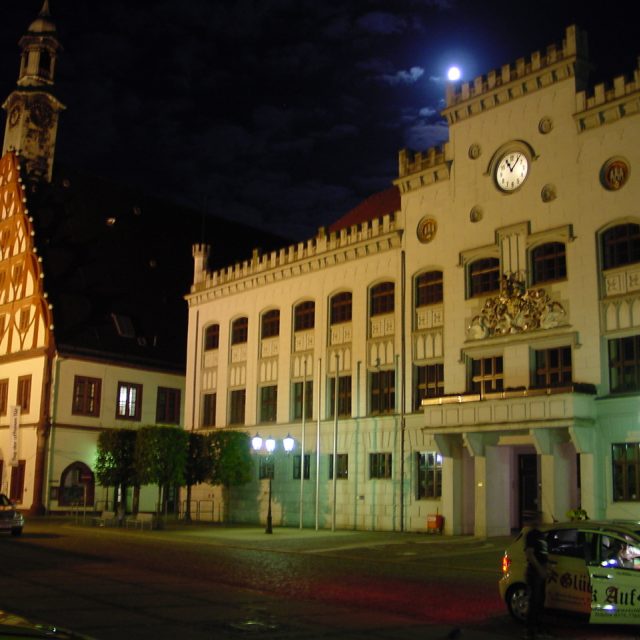 Radnice a divadlo ve Zwickau | foto:  CC BY-SA 3.0,   Byron S. Calisto I.