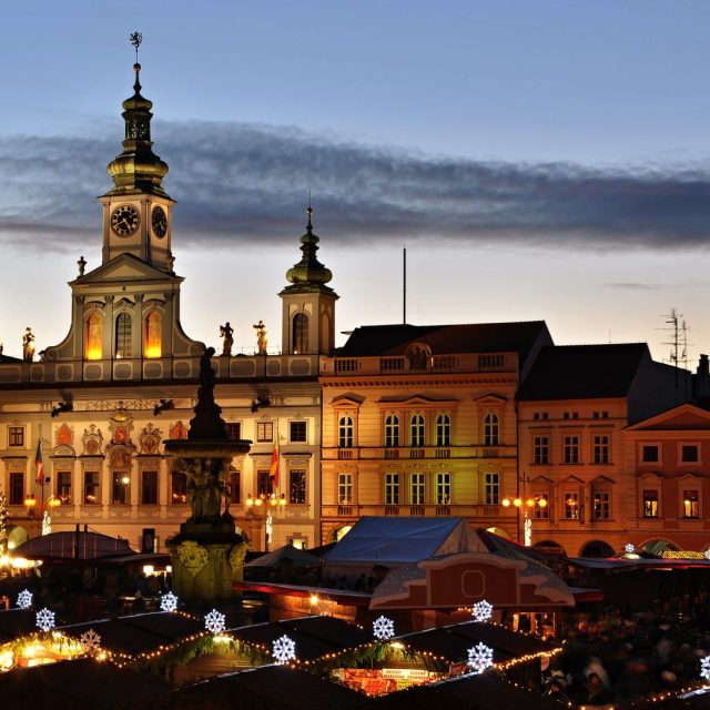 Adventní trhy na českobudějovickém náměstí | foto: Jiří Čondl,  Český rozhlas
