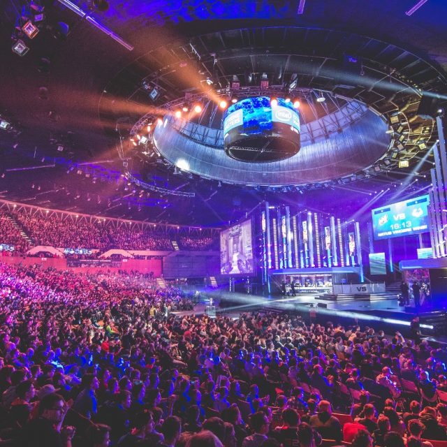 Přímé přenosy elektronického sportu jsou velmi populární | foto:  FTV Prima