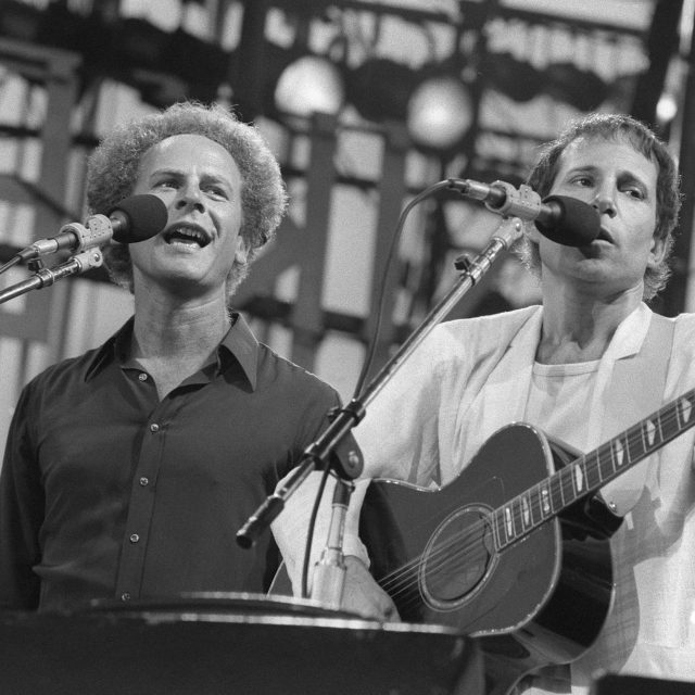 Art Garfunkel a Paul Simon | foto: Fotobanka Profimedia