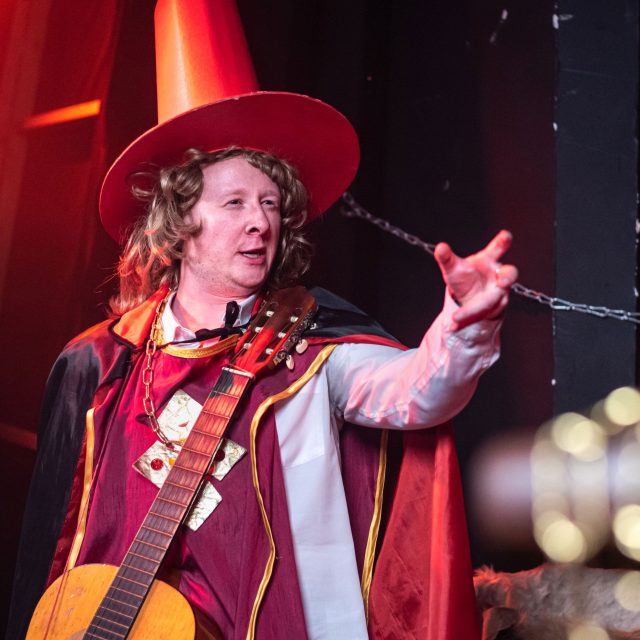 Štěpán Kozub v Noční show ostravského Divadla Mír | foto: Divadlo Mír