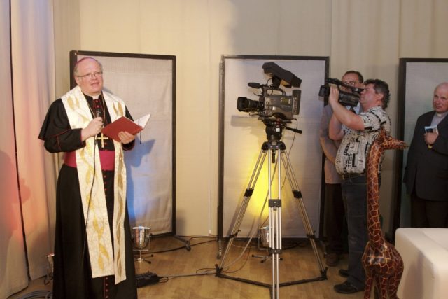 Biskup František Václav Lobkowicz ve vysílání TV Noe  (archiv) | foto:  TK KBS / Peter Zimen