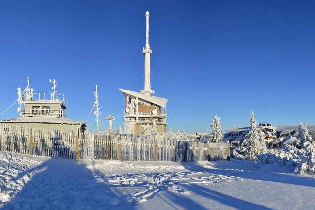 Vysílač Lysá hora v zimě | foto: Petr Lukeš