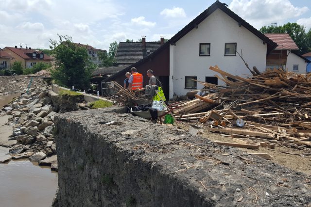 Povodně na jihu Bavorska značně poškodily obci Simbach,  která stojí na břehu řeky Inn | foto: Monika Červená,  Český rozhlas