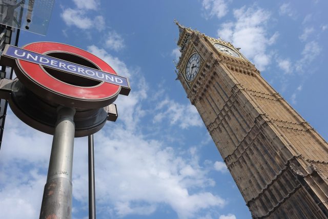 Jednou z dominant britské metropole je věž Big Ben | foto:  pixabay.com