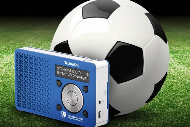 TechniSat Digitradio 1 ve fotbalové verzi. | foto: TechniSat Digital GmbH