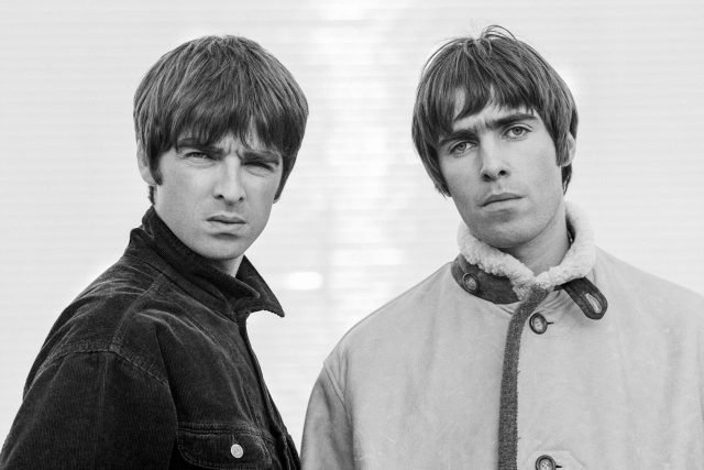 Bratři Noel a Liam Gallagherovi v dokumentu Oasis: Supersonic | foto: Jill Furmanovsky,  Elite Film