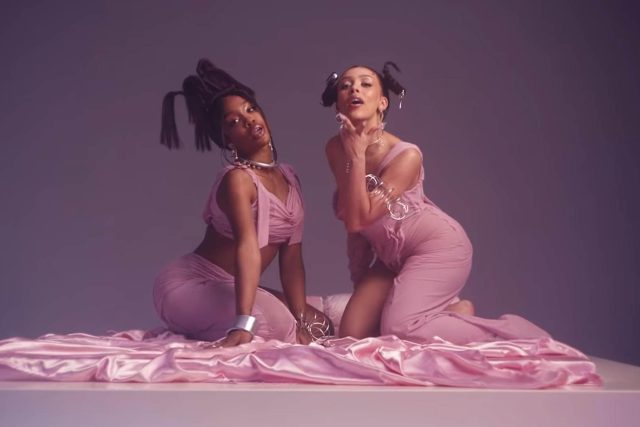 Zpěvačky a rapperky Doja Cat a RZA představují současnou tvář populární hudby | foto: Profimedia