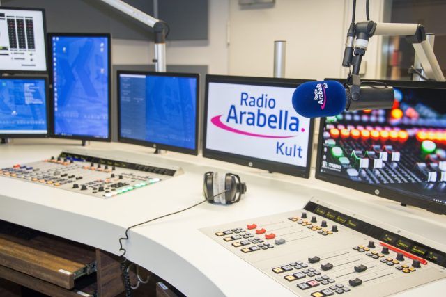 Studio jedné z rozhlasových stanic,  která funguje pod hlavičkou Arabella. | foto: Radio Arabella