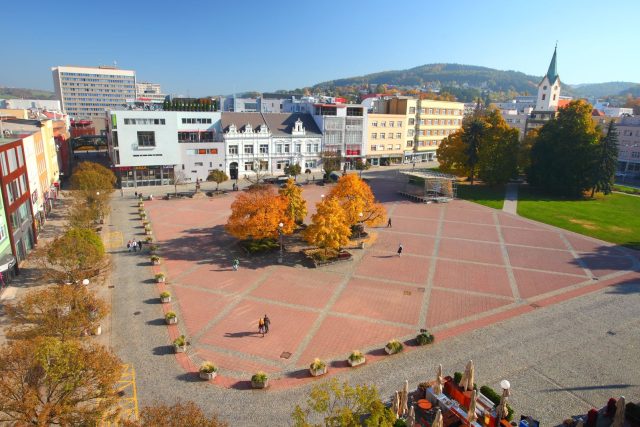 Náměstí ve Zlíně v průběhu podzimu | foto:  Jsf Abb - Josef Řezníček