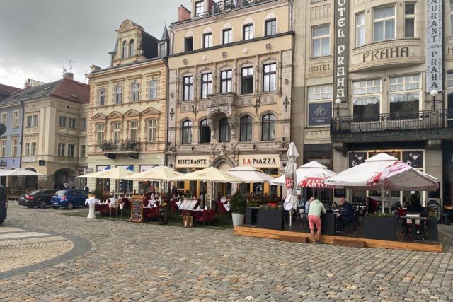 Kavárna na libereckém náměstí | foto: Jana Pšeničková,  Český rozhlas