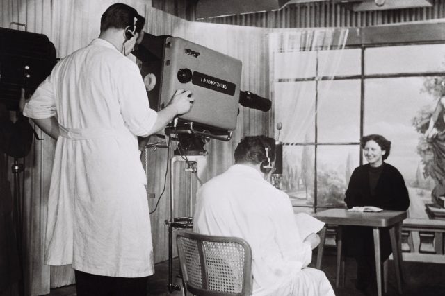 Televizní studio Ostrava v roce 1956 | foto: Česká televize