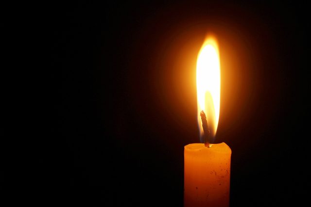 Hořící svíčka  (ilustrační foto) | foto: Pixabay