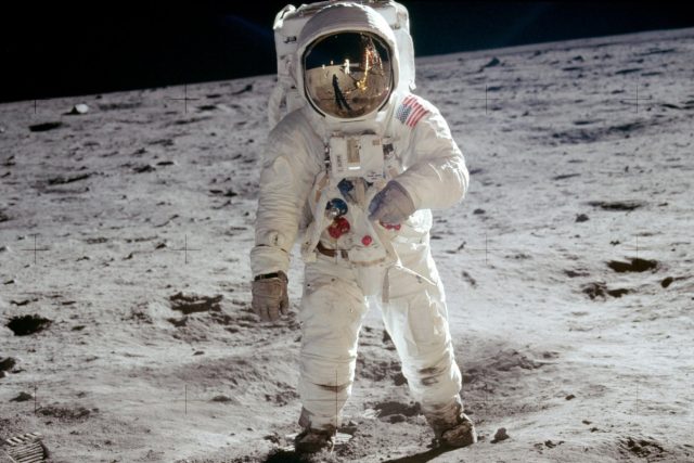 Buzz Aldrin na Měsíci,  jak ho vyfotil jeho kolega Neil Armstrong | foto: NASA,  CC0 1.0