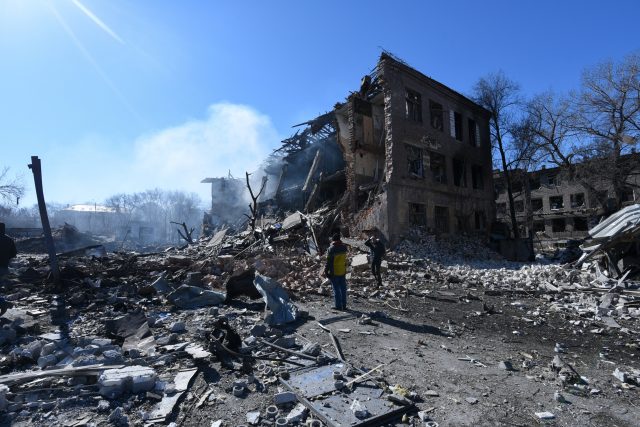 Ukrajina pod náporem ruského bombardování | foto: Mykola Synelnikov,  Reuters