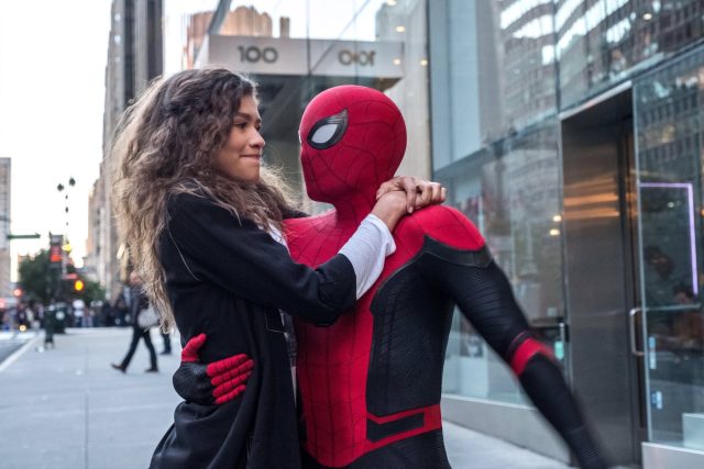 Zendaya a Tom Holland ve filmu Spider-Man: Daleko od domova | foto: Falcon